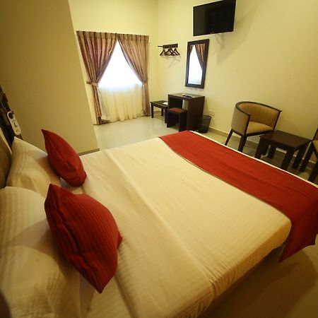 Hotel Sunhill Mount Lavinia Dehiwala-Mount Lavinia Exterior photo